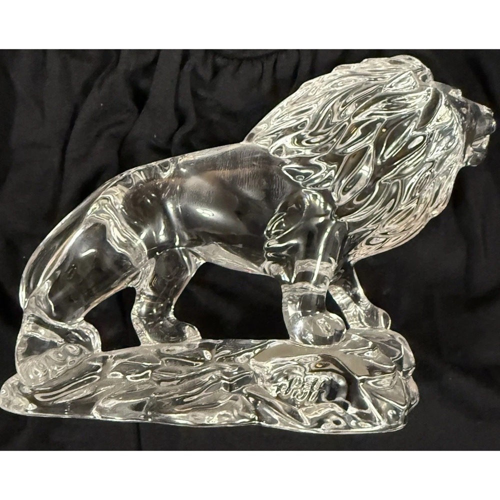 Princess‎ House 24% Lead Crystal Lion Figurine – Germany – "Wonders of the Wild"